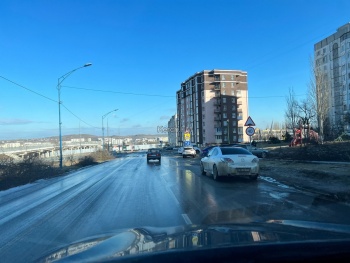 Новости » Общество: На дублёре по  ШГС нанесли разметку, установили новые знаки и «лежачих полицейских»