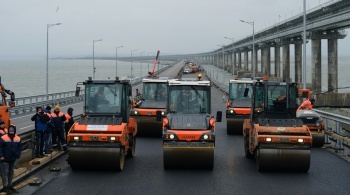 Новости » Общество: Движение автотранспорта на Крымском мосту открыто по всем полосам, – Хуснуллин