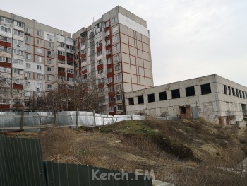 Новости » Общество: В Керчи продолжат проводить работы разрушающие многоэтажный дом