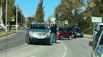 Новости » Криминал и ЧП: Четвертая авария за день произошла в Керчи