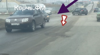 Новости » Общество: Как дороги водителям Керчи эти ямы