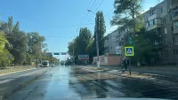 Новости » Общество » Коммуналка: Дороги в воде: водоканал Керчи устраняет несколько порывов