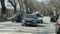 На Кирова столкнулись «Skoda» и «Mitsubishi»