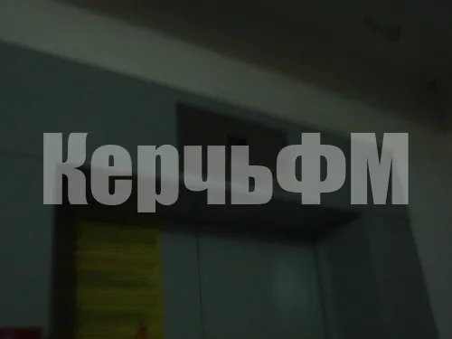 Новости » Коммуналка: В керченской высотке на Сморжевского, 1 пятый день стоит лифт