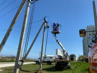Новости » Общество: Крымэнерго продолжает в Керчи строить новые линии
