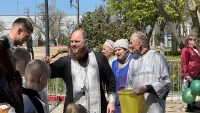 Керчане начали освящать пасхальные куличи