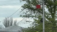 Новости » Общество: Въезд на Митридат украшают праздничной светящейся символикой