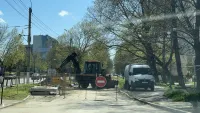 Новости » Общество: На дублёре улицы Генерала Петрова частично перекрыли дорогу