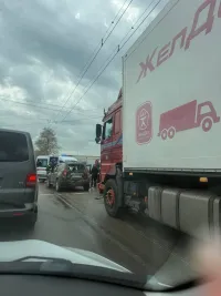 Новости » Криминал и ЧП: Керчь встала в пробке из-за аварии на Еременко