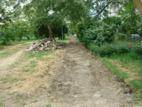 Новости » Общество: Жильцы МКД района Промбазы в Керчи не довольны темпом работ по благоустройству своей аллеи