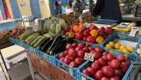 Новости » Общество: Праздничный обзор цен на овощи и фрукты в Керчи