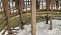 Новости » Общество: Нуждаются в ремонте: о состоянии скамеек в беседках у Дворца Пионеров в Керчи