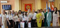 Три успешные выпускницы Керчи поедут на "Алые паруса" в Санкт-Петербург