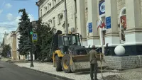 Новости » Общество: На Свердлова продолжается благоустройство тротуаров