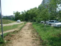 На внутриквартальной аллее в районе супермаркета "Яблоко" в Керчи работы не ведутся