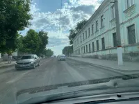 Новости » Общество: В Керчи продолжается фрезеровка оставшейся части дороги по Свердлова