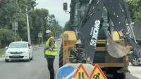 Новости » Общество: На Кирова в нескольких местах частично перекрыта дорога
