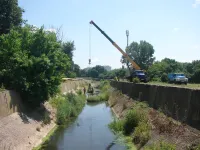 Новости » Общество: Речку Мелек-Чесме в Керчи почистят только до конца ее бетонных берегов