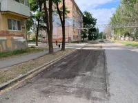Новости » Общество: В Керчи начали фрезеровать дорогу по Льва Толстого