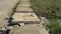Так ли должны выглядеть тротуары в Керчи?