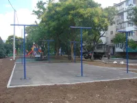 Новости » Общество: На придомовой территории Горького, 3Б в Керчи теперь полный порядок
