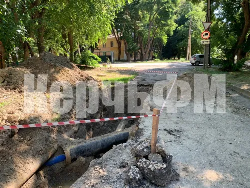 Новости » Общество: Энгельса, 11 в Керчи: транспортная изоляция