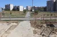 На Ворошилова в Керчи к началу учебного года восстановили тротуар
