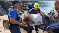 В Крыму женщина сорвалась с трёхметровой скалы