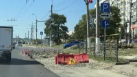 Новости » Общество: Коммунальный бардак: в Керчи водоканал разрыл дороги и не спешит их восстанавливать