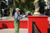 Стойки переходов через реку Мелек-Чесме покрасили снова в красный