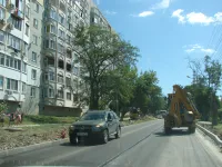 Новости » Общество: Сегодня ночью в Керчи "СТГ-Юг" уложит второй слой асфальта на второй полосе участка Кирова