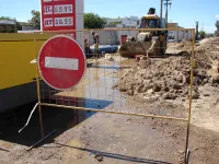 На улице Полевой в Керчи меняют водовод