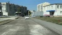 На улице Войно-Ясенского сняли асфальт