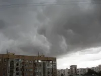 Новости » Общество: Над Керчью сгущаются тучи
