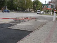 На дороге-дублере Генерала Петрова в Керчи полностью восстановили асфальт