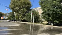 Новости » Коммуналка: На Гагарина произошел порыв водовода