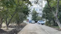 На Сморжевского, 3 началось благоустройство двора