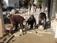 На первой части улицы Козлова в Керчи полностью обновили тротуары