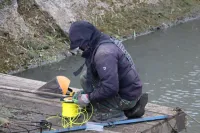 Новости » Общество: В Керчи принялись чистить речку Мелек-Чесме