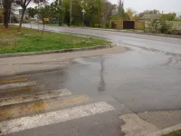 По Кирова в Керчи бежит канализационный ручей