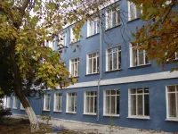 Новости » Общество: Ремонт фасада школы №17 в Керчи выходит на финишную прямую