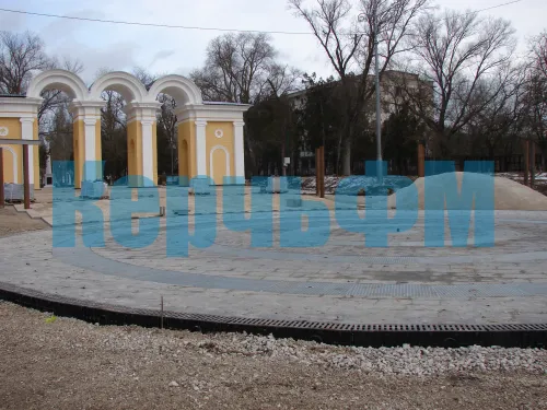 Обновление двух общественных пространств в Керчи не успели выполнить в срок