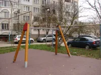 Новости » Общество: Детские площадки в Керчи: есть нарекания