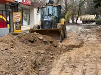 У Керченской поликлиники №3 заасфальтируют тротуар