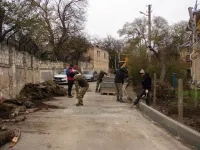 Новости » Общество: В большом квартале района "Луч"-"Казакова" продолжается комплексное благоустройство
