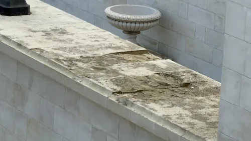 Новости » Общество: Состояние Митридатской лестницы портит туристический образ Керчи