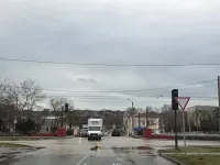 Новости » Общество: В Керчи снова не работает светофор на Шлагбаумской