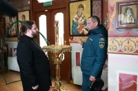 Новости » Общество: Этой ночью у храмов Крыма будут дежурить сотрудники МЧС