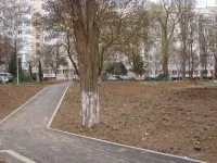 Новости » Общество: Во дворах МКД района Генерала Петрова, 20 в Керчи благоустройство завершили в срок