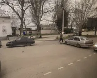 Новости » Криминал и ЧП: Утро в Керчи началось с аварии